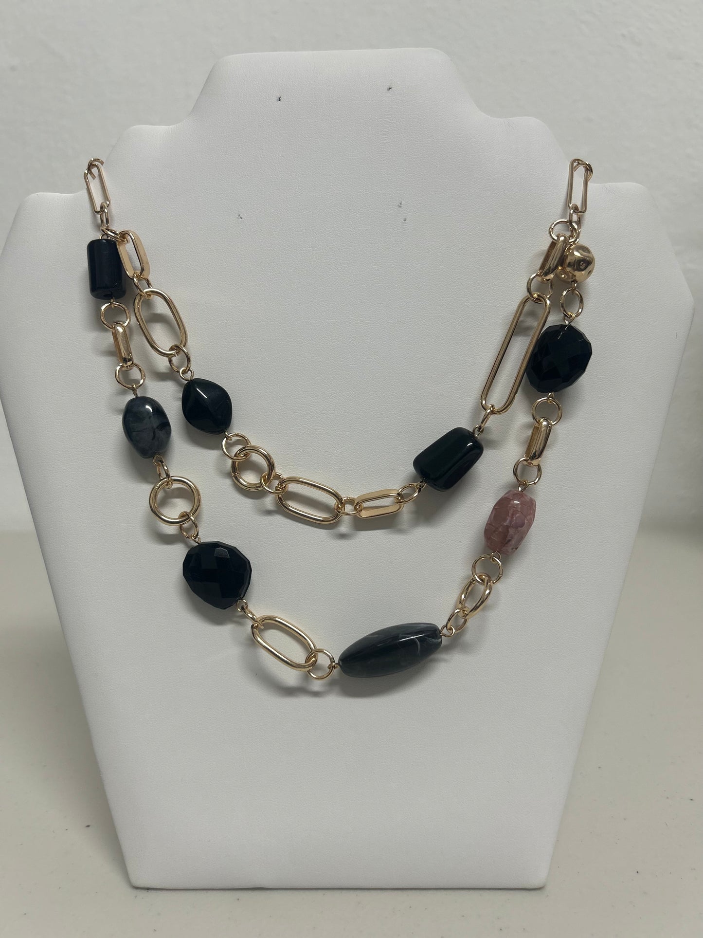 chic necklace