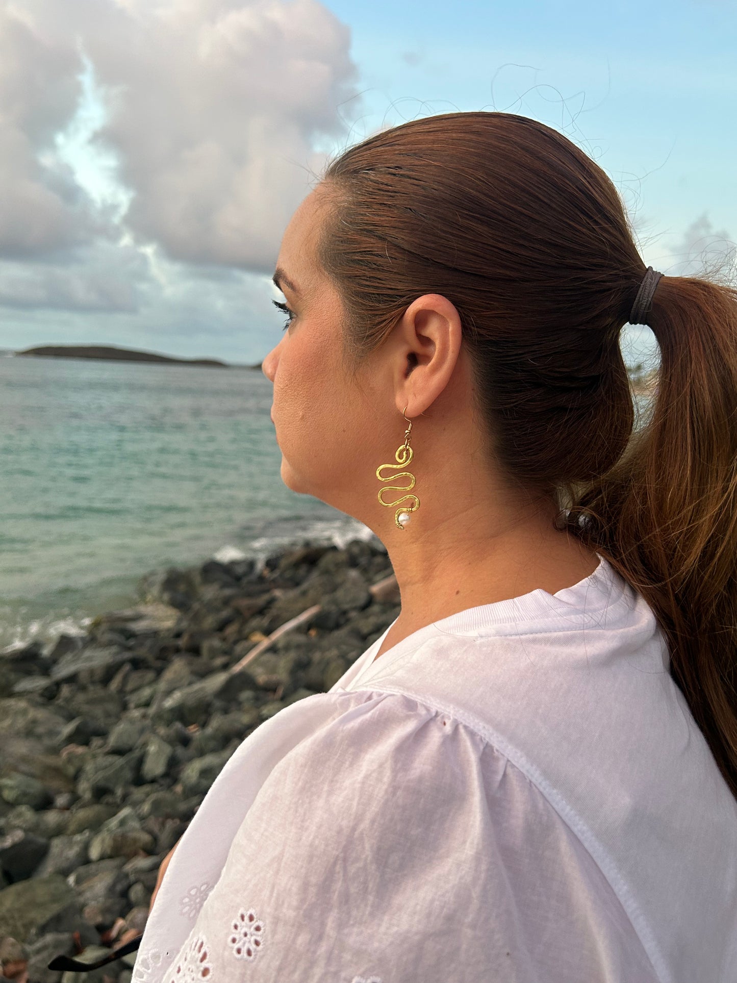 Isla Perla earrings