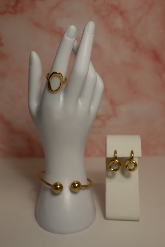 Oval Ring