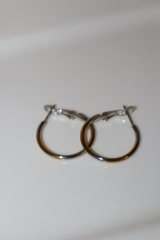 Two tiñe Hoops